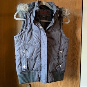 Maurice’s hooded vest